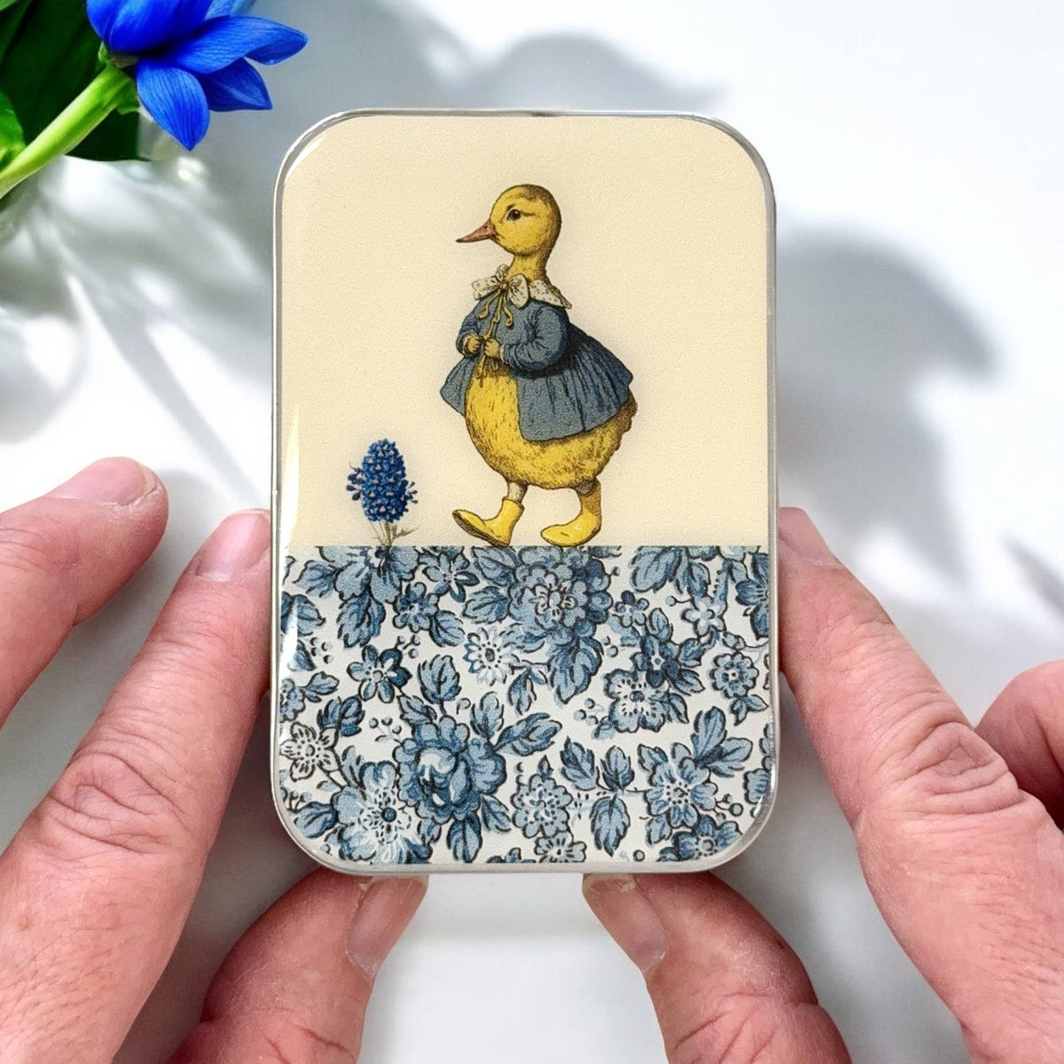 Duck and Flowers Notion Tin - Firefly Notes
