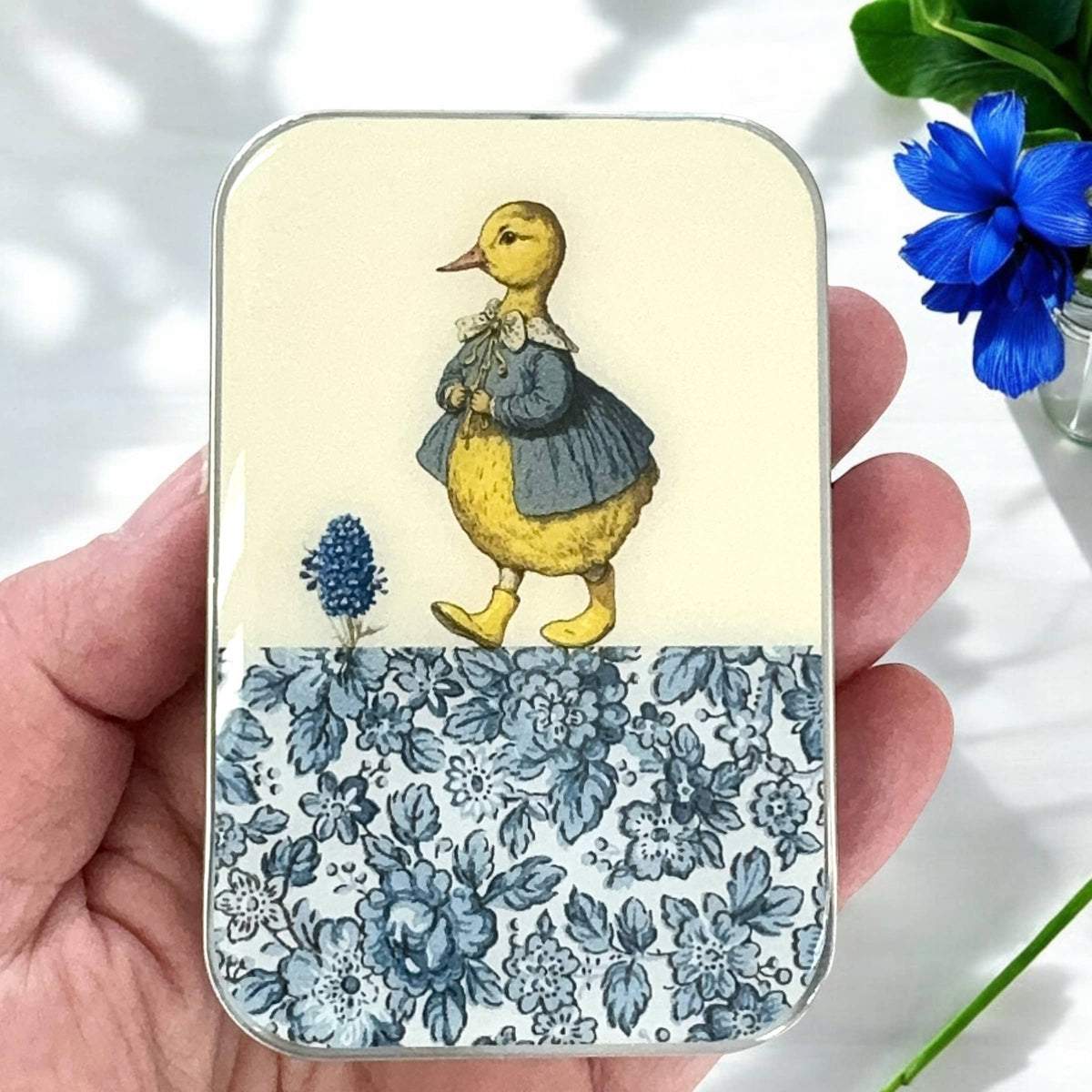 Duck and Flowers Notion Tin - Firefly Notes
