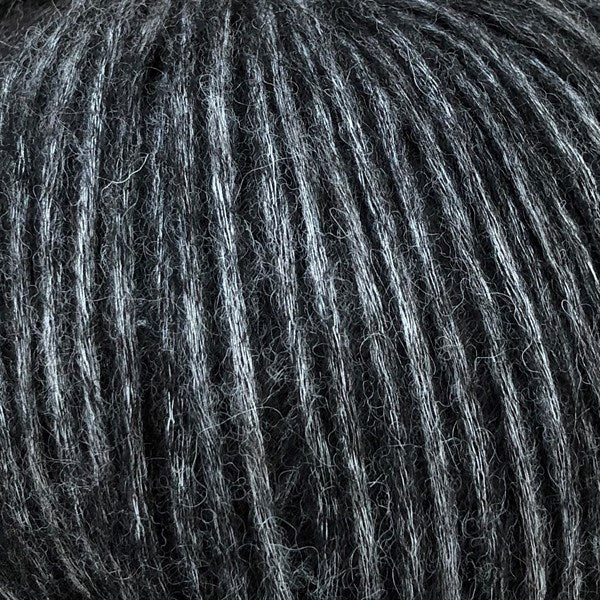 Closeup van bol Snefnug Natur kleur Donkergrijs