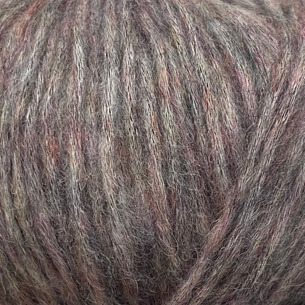 Closeup van bol Snefnug Watercolor Bjergtop