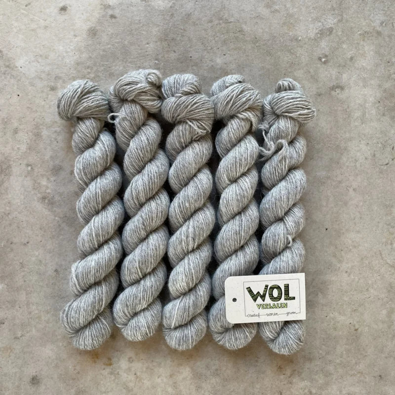 5 strengen handgeverfde Exmoor Sock in de kleur Mizzle