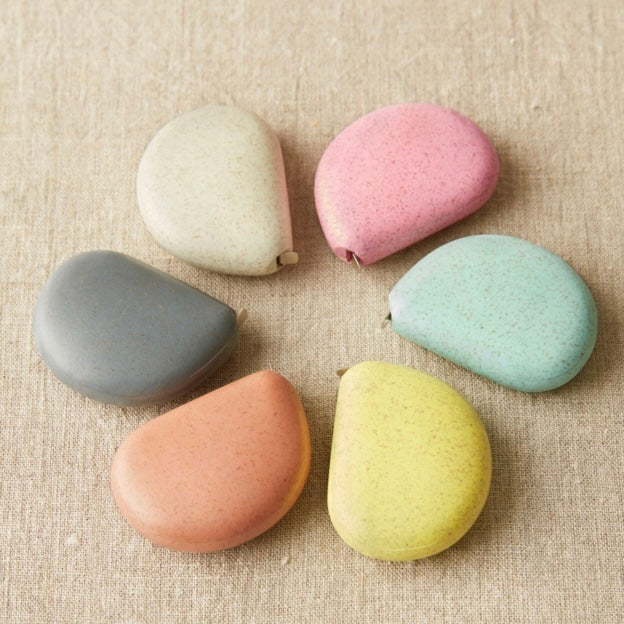 6 verschillende gekleurde tape measures van CocoKnits 