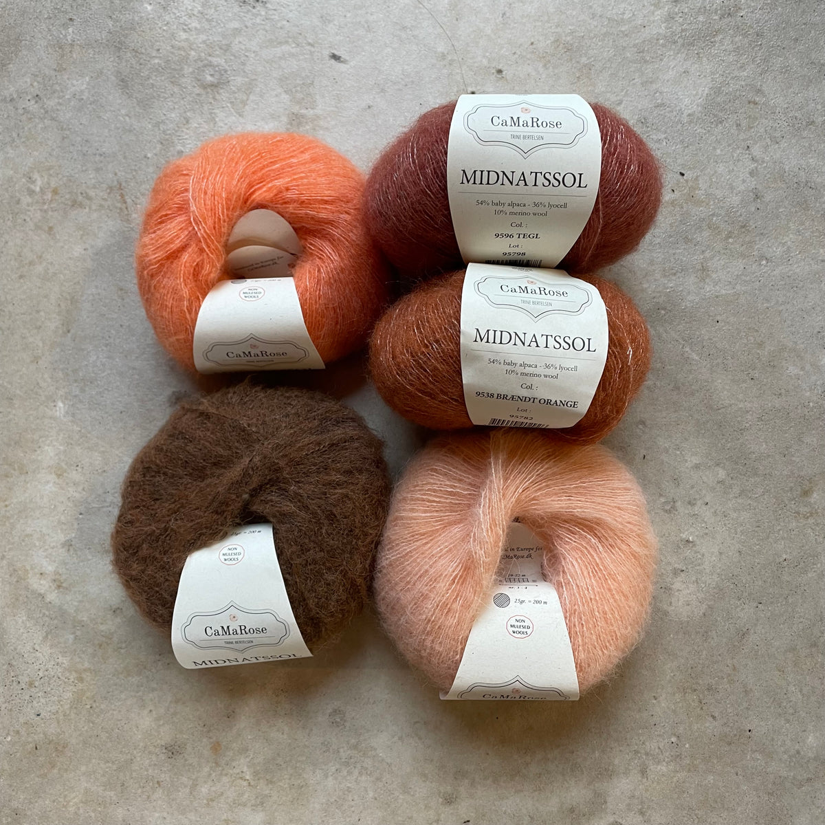 5 bolletjes Midnatssol van Camarose in 5 verschillende kleuren 