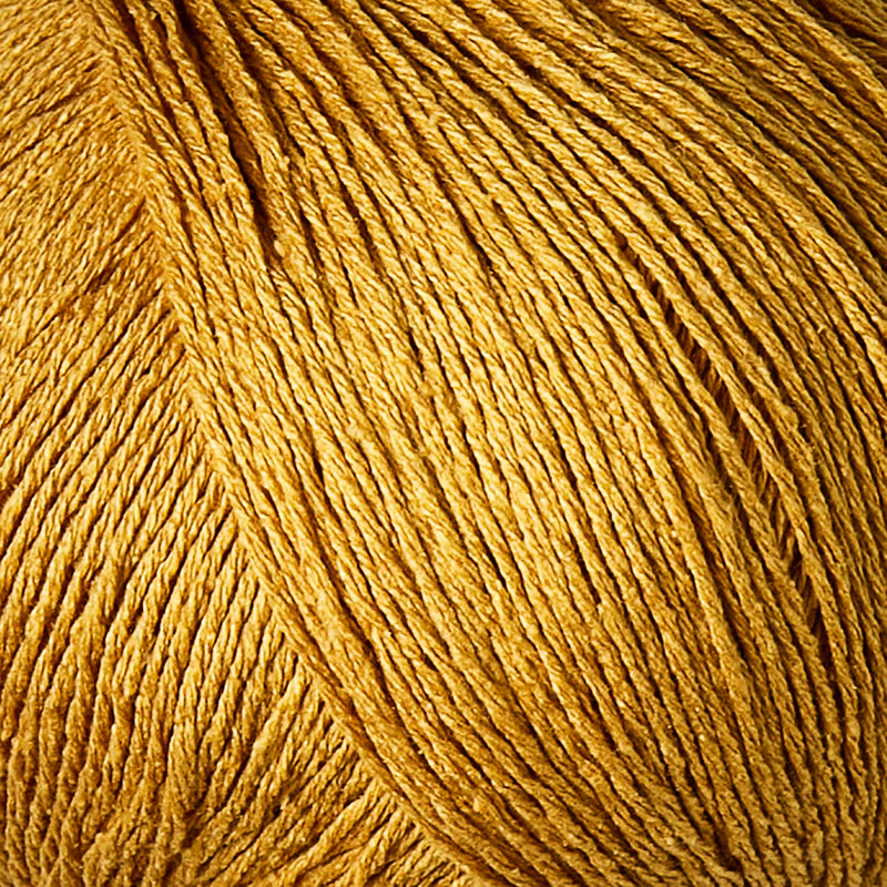 Close-up van zonnebloem gele bourettezijde met een matte uitstraling en een licht onregelmatige, natuurlijke structuur
