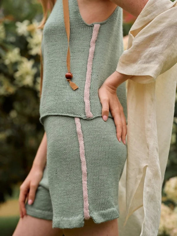 Laine magazine 29 - Damson