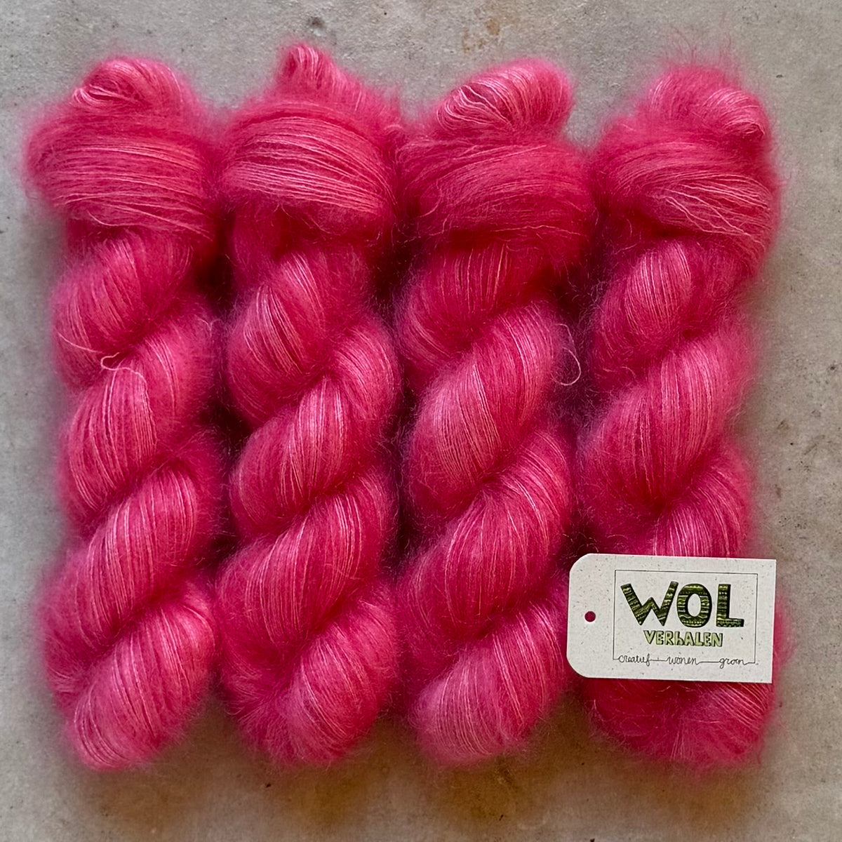 4 strengen handgeverfde Silk Mohairvan Wol Verhalen in de kleur Melancia
