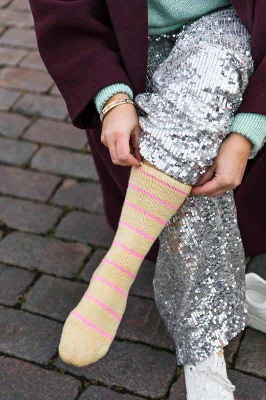 Everyday Knits: Easy Wardrobe Essentials - Paula Narkiniemi