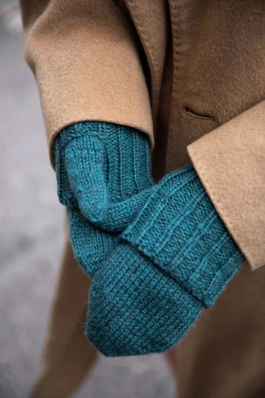 Everyday Knits: Easy Wardrobe Essentials - Paula Narkiniemi
