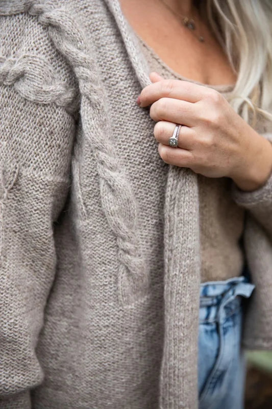Everyday Knits: Easy Wardrobe Essentials - Paula Narkiniemi