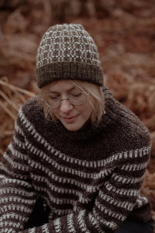 The Island and the Forest: A Knitted Correspondence - Erika Åberg en Lotta H. Löthgren